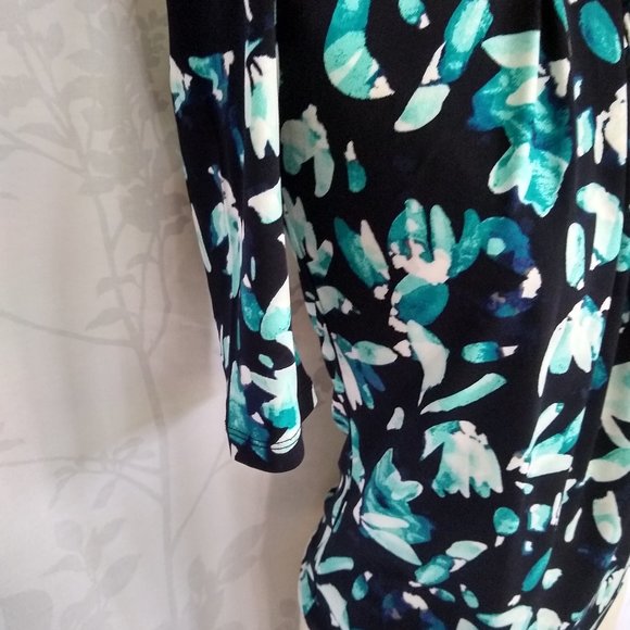 Ann Taylor blue floral keyhole blouse XXSP - Picture 3 of 6